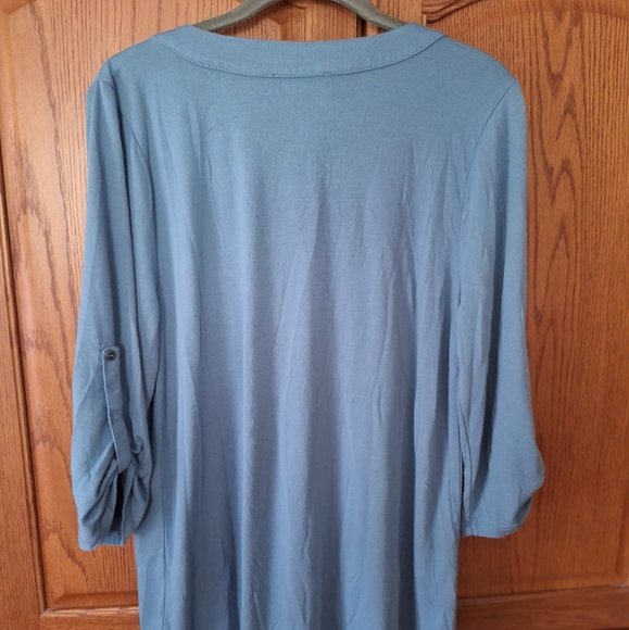 Lane Bryant Women’s V Neck Pullover Jersey Stretch Tunic Top Roll Tab Sl… - Picture 3 of 4